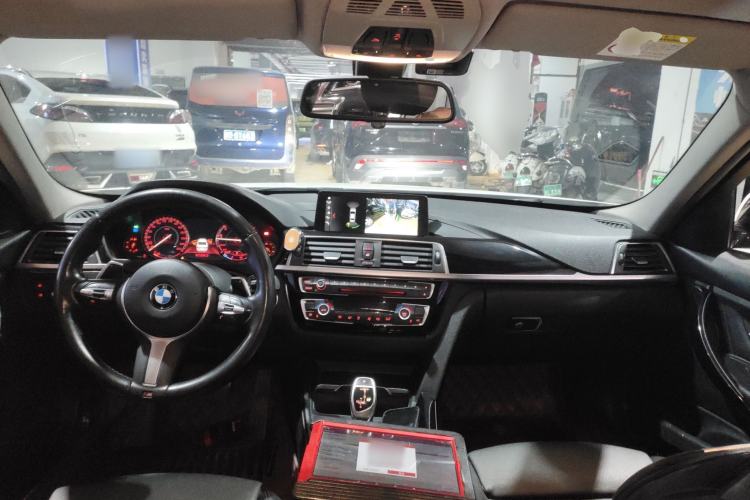 Used BMW 3 Series 2018 320Li Leading Model M Sport Package