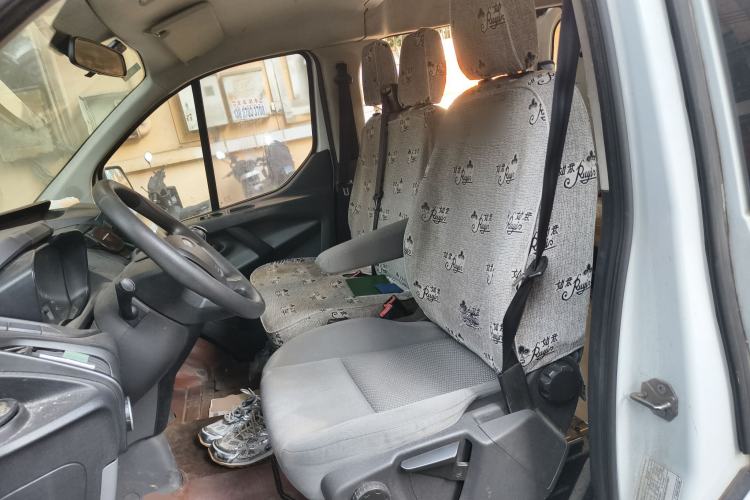 Used Ford Transit 2017 2.0T Diesel Multi-Function Commercial Vehicle Mid-Drive Mid-Roof China V Standard