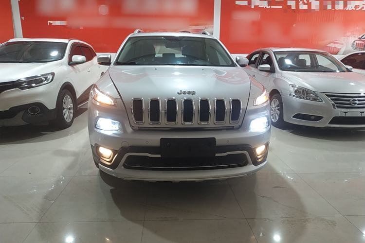 Used Jeep Cherokee 2016 2.4L Professional Smart Version