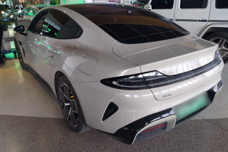 Used Xiaomi Auto SU7 2024 Rear-Drive Long-Range Intelligent Driving Version

