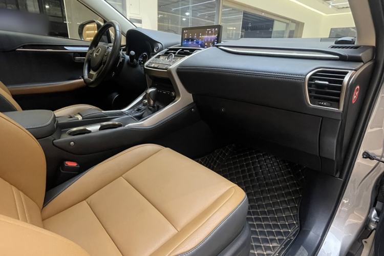 Used Lexus NX 2020 300h All-Wheel Drive FENGZHI Version China VI Standard Interior 4