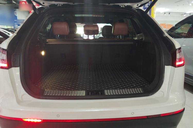 Used Lincoln Nautilus 2021 2.0T Four-Wheel Drive Luxury Edition Trunk