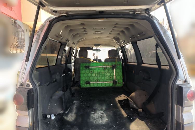 Used FORTHING Lingzhi 2013 M5 Q7 2.0L 7-Seater Long-Wheelbase Comfort Model