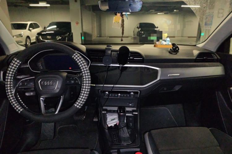 Used Audi Q3 2019 35 TFSI Advanced Dynamic Edition
