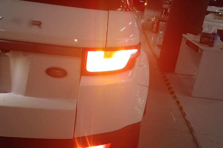 Used Land Rover Range Rover Evoque 2018 240 PS SE Smart Brilliance Edition