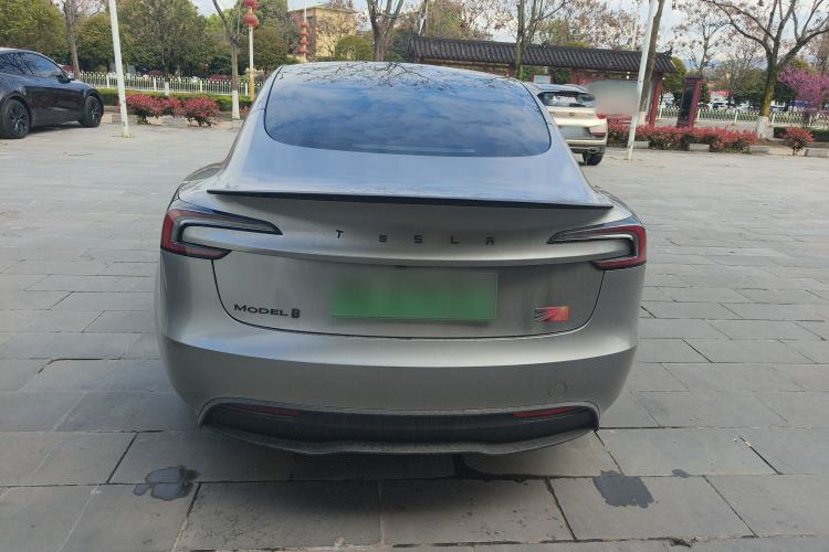 Used Tesla Model 3 2023 Rear-Wheel-Drive Version
