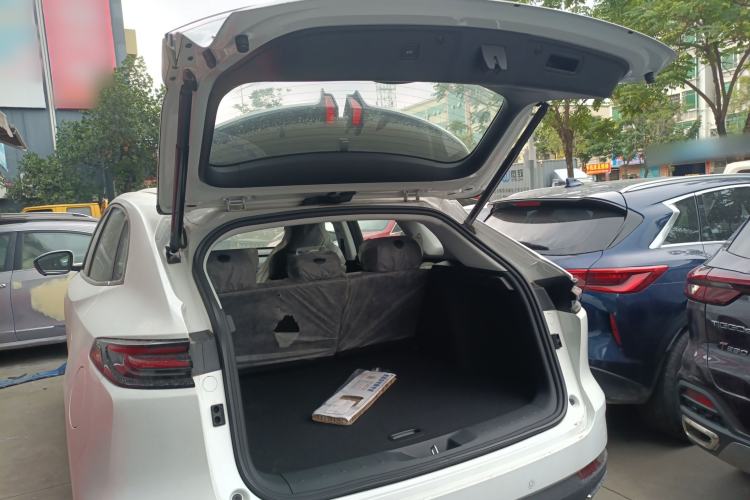 Used Changan UNI-K iDD 2024 ZhiDian iDD 1.5T 135km Smart Leading Model