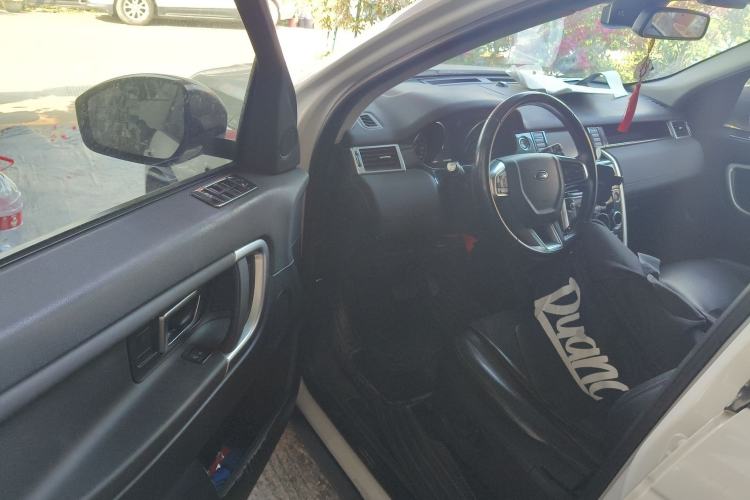 Used Land Rover Discovery Sport 2018 240 PS SE Version Driver Seat