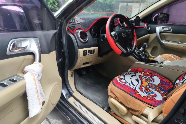 Used Haval H6 2011 Green Silence 2.0T Manual Two-Wheel Drive Elite Model