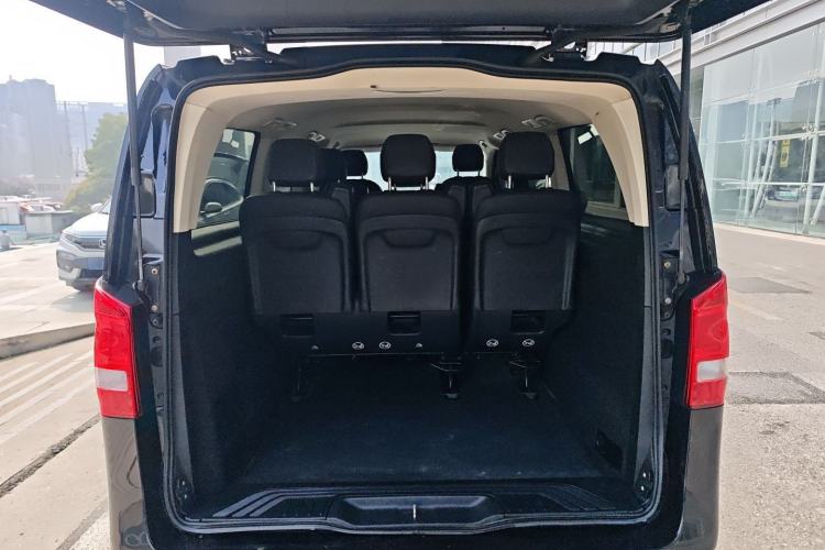 Used Mercedes-Benz Vito 2021 2.0T Elite Version 7 Seats Trunk