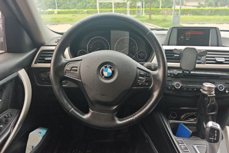 Used BMW 3 Series 2015 320Li Fashion Model Steering Wheel