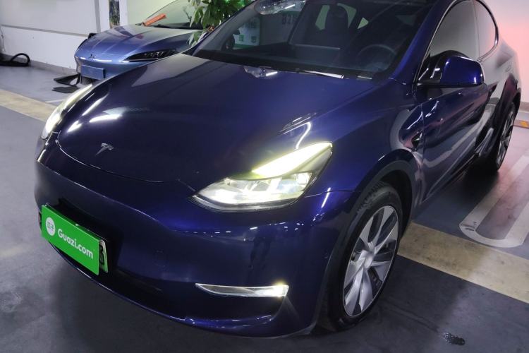 Used Tesla Model Y 2021 Long-Range All-Wheel-Drive Version