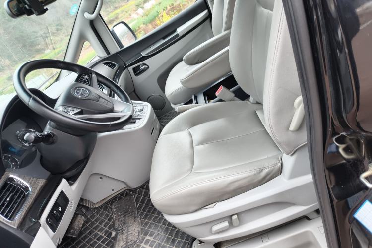 Used JAC Refine M5 2013 2.0T Gasoline Automatic Business Edition