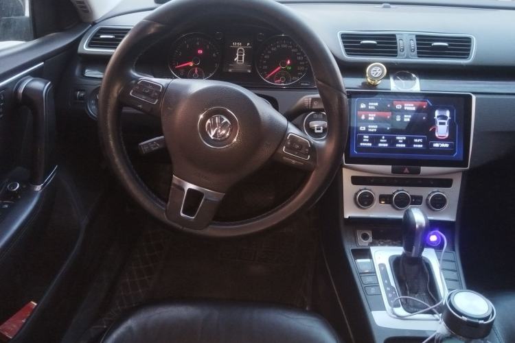 Used Volkswagen Magotan 2013 1.8TSI Luxury Model Steering Wheel