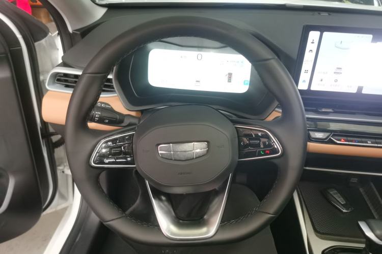 Used Geely Auto Emgrand 2025 4th Generation 1.5L CVT Flagship Version Steering Wheel