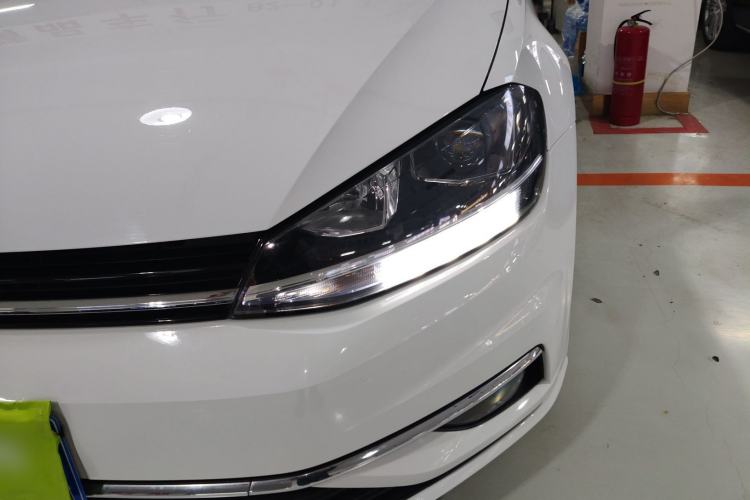 Used Volkswagen Golf 2018 230TSI Automatic Comfort Model Left Front Headlight