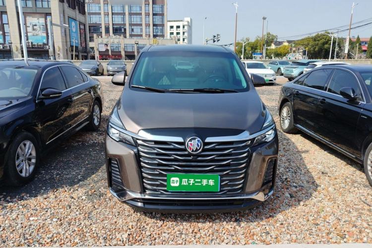 Used Buick GL8 2023 Land Executive Class Comfort Model