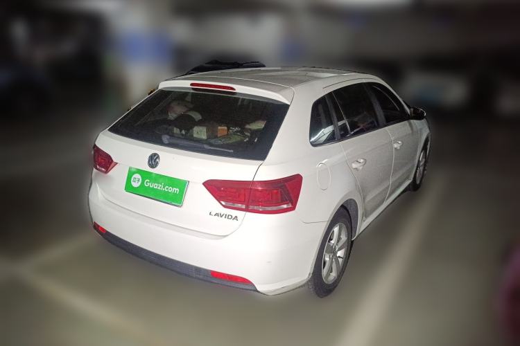 Used Volkswagen Gran Lavida 2013 1.6L Automatic Fashion Model