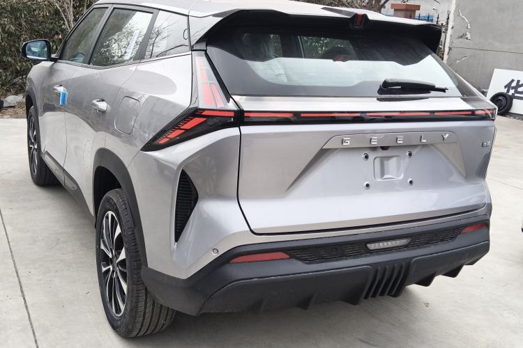 Used Geely Auto Emgrand X7 Sport 2026 Model 1.5TD Aspirational Rear Left 45 Deg