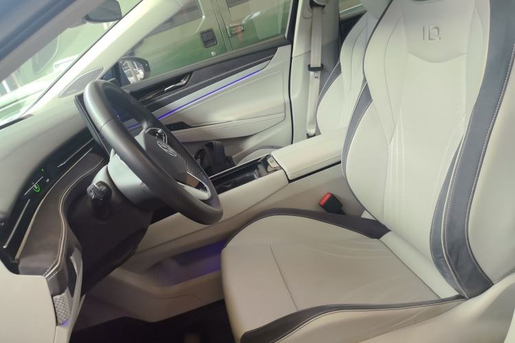 Used Volkswagen ID.7 VIZZION 2024 First Edition Left Front Seat