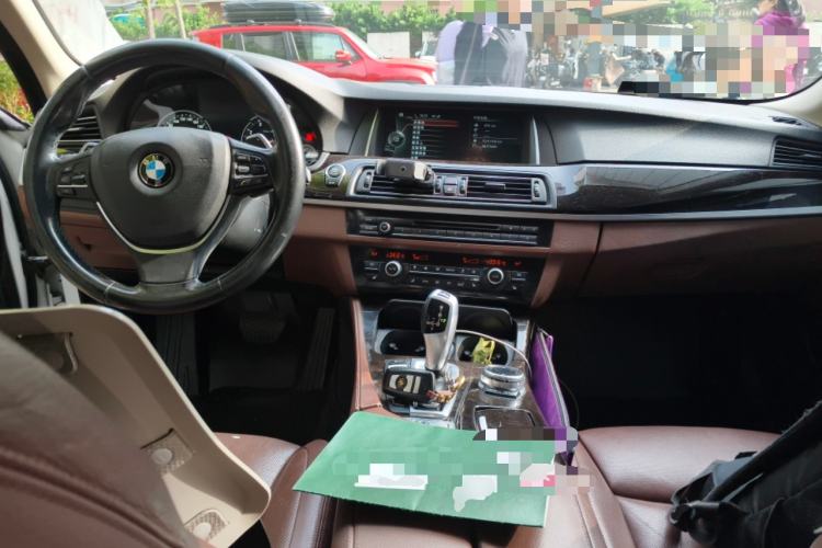 Used BMW 5 Series 2014 535Li Leading Model
