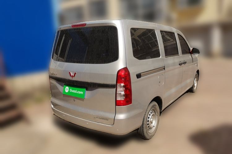 Used Wuling Hongguang V 2019 1.5L Jingqu Version China VI LAR
