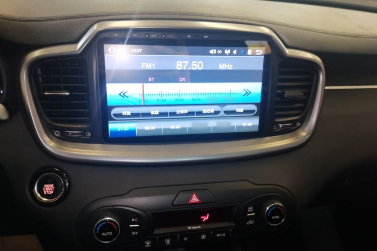 Used Kia Sorento 2016 Sorento L 2.4L Gasoline 4WD Custom Edition 7 Seats Emission Standard China V
