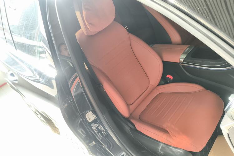 Used Mercedes-Benz GLC 2024 GLC 260 L 4MATIC Luxury Model 5 Seats