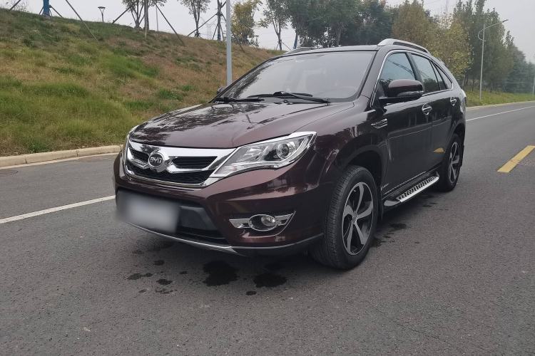 Used BYD S7 2015 2.0T Automatic Prestige Model
