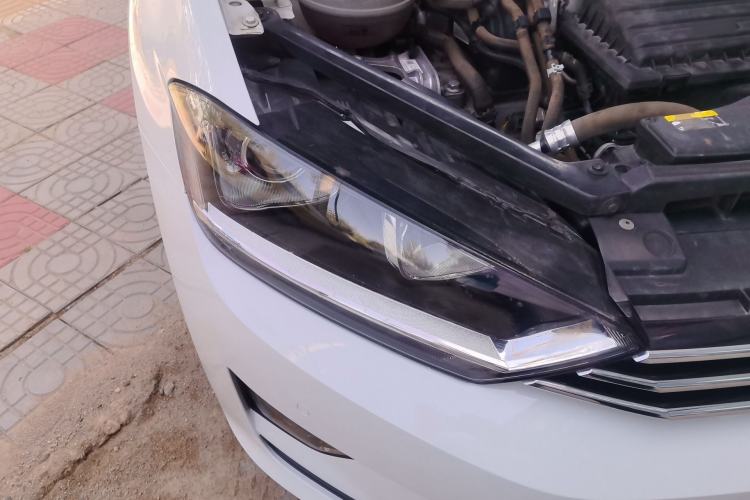 Used Volkswagen Golf Sportsvan 2018 230TSI Automatic Trend Edition Right Front Headlight