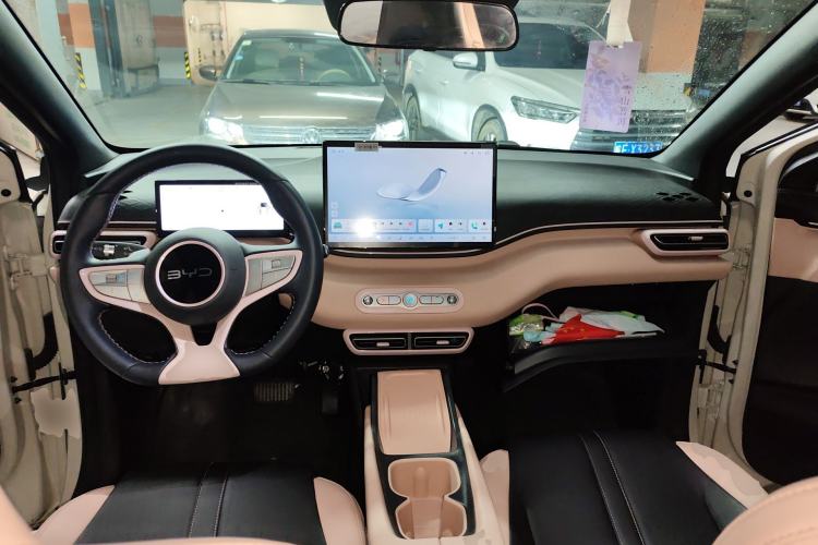 Used BYD Seagull 2025 Smart Drive Version 305 km Freedom Edition Center Console