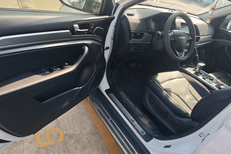 Used Haval H6 2018 Sport Edition 1.5T Automatic Two-Wheel Drive Elite Model China V Standard Driver Seat