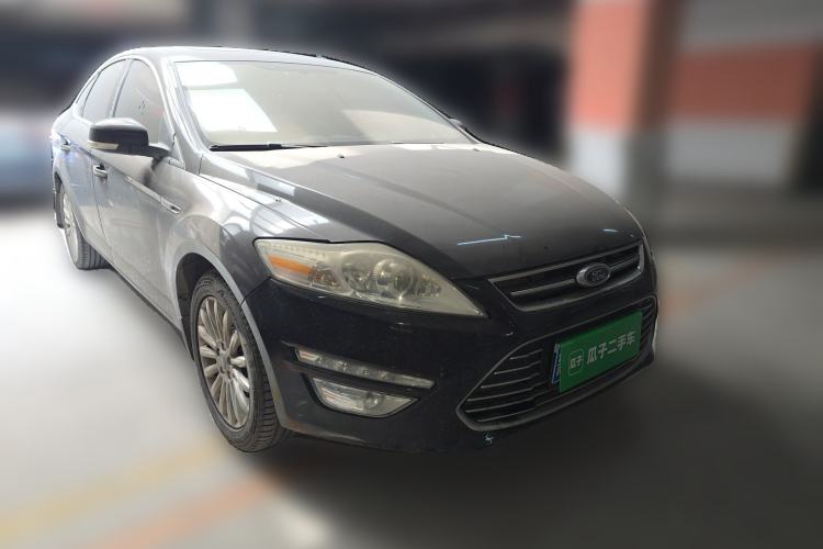 Used Ford Mondeo 2013 2.3L Luxury Model Front Right 45 Deg