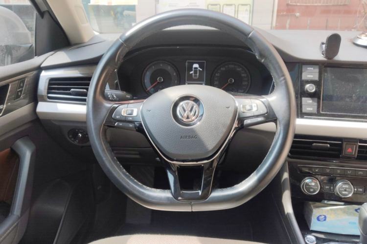 Used Volkswagen Lavida 2019 280TSI DSG Luxury Edition China VI Standard Steering Wheel
