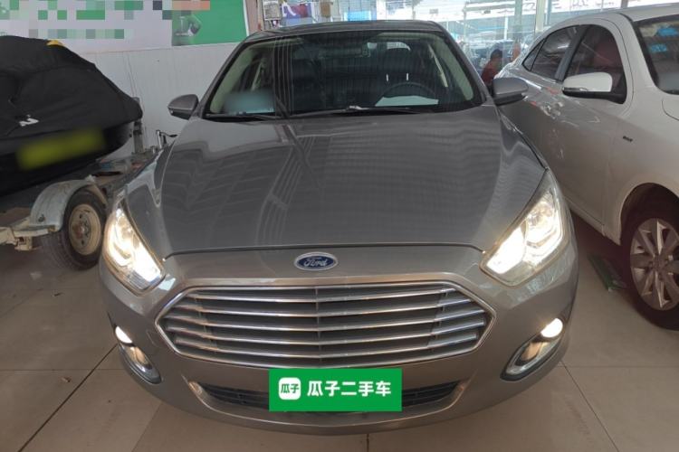 Used Ford Escort 2015 1.5L Automatic Fashion Model Front