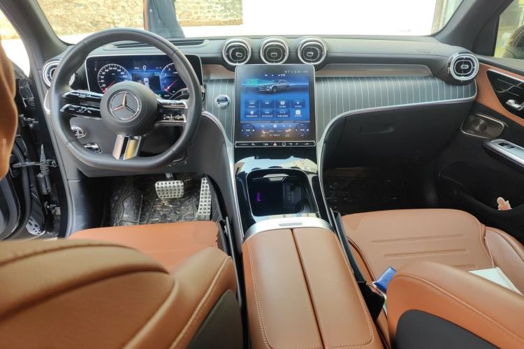 Used Mercedes-Benz GLC 2023 GLC 300 L 4MATIC Luxury 7-Seater
