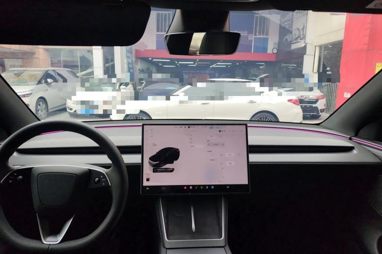 Used Tesla Model Y L 2025 Model Long-Range All-Wheel-Drive Version
