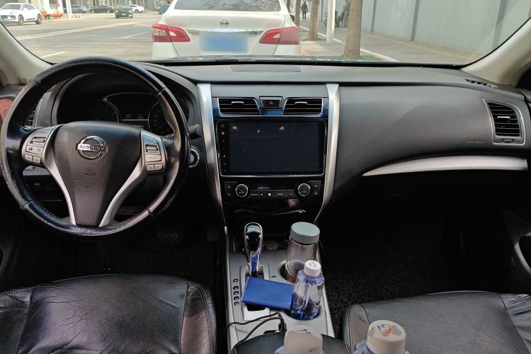 Used Nissan Teana 2018 2.0L XL Smart Upgrade Edition Center Console