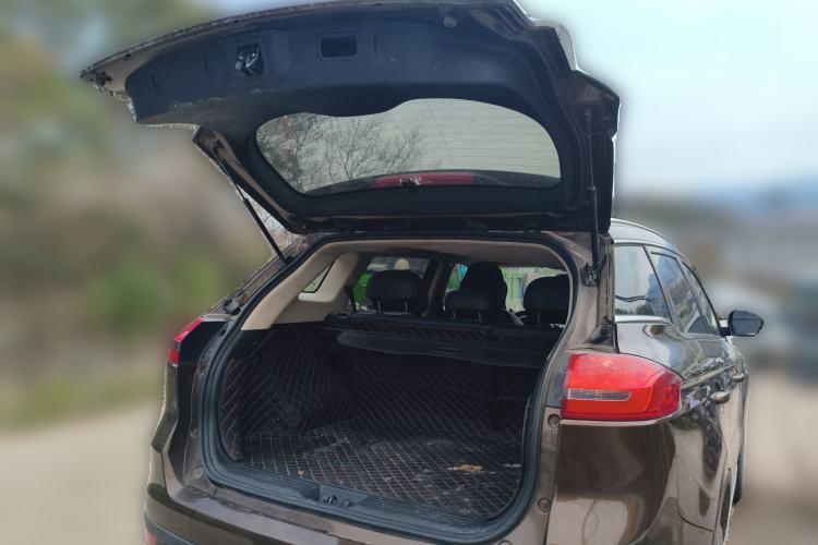 Used Geely Auto Emgrand X7 Sport 2016 2.0L Manual ZhiShang Version Trunk