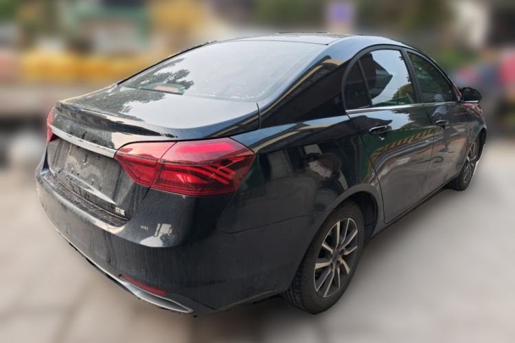 Used Geely Auto Emgrand 2019 Leading Edition 1.5L Manual Upgraded Connectivity Model China V Standard

