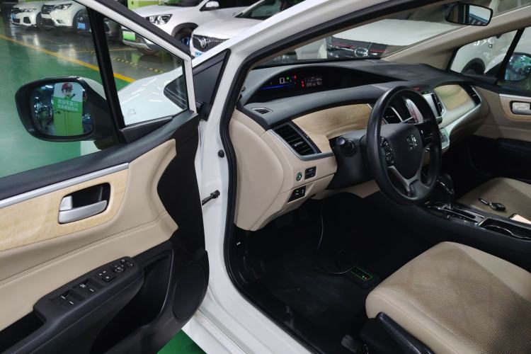 Used Honda Jade 2014 1.8L Automatic Comfort Elite Version 5 Seats Driver Seat