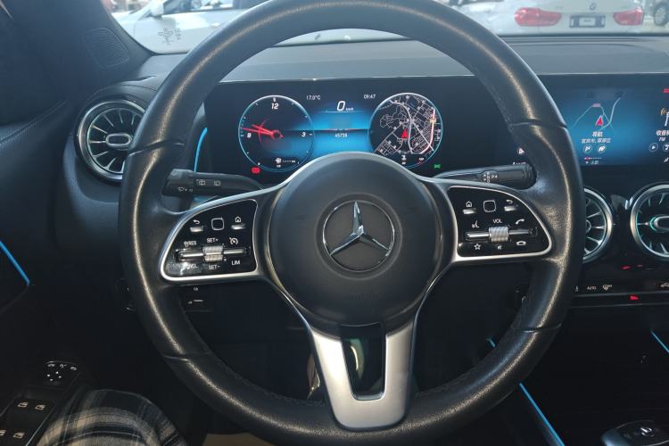 Used Mercedes-Benz GLB 2021 GLB 200 Fashion Model Steering Wheel