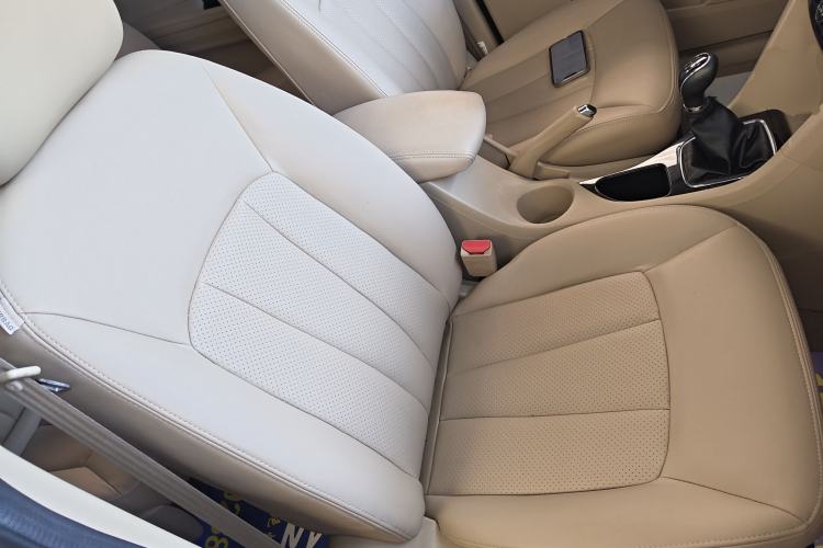 Used Baojun 730 2016 1.5L Manual Comfort Version 7 Seats China V Emission Standard