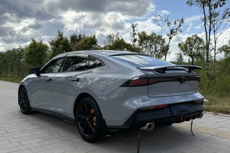 Used Changan UNI-V 2022 1.5T Smart Navigation Version
