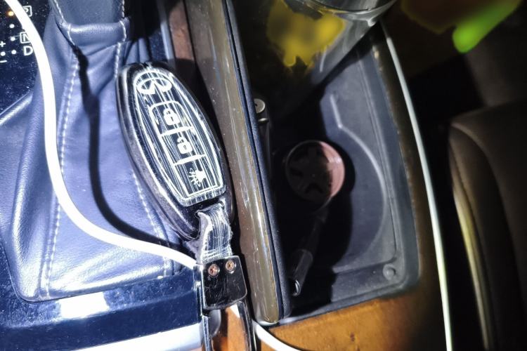 Used Infiniti QX60 2016 2.5 S/C Hybrid Two-Wheel-Drive Excellence Edition China V Standard Interior 1