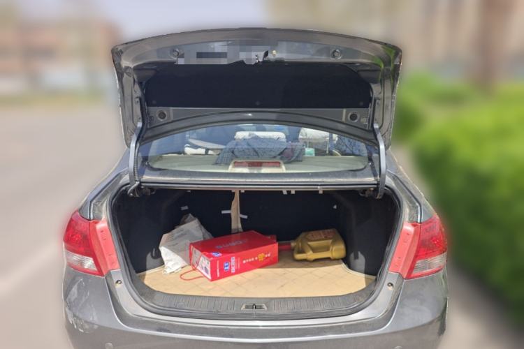 Used BAIC E Series 2013 Sedan 1.5L Automatic Leshang Edition
