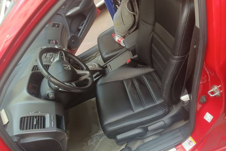 Used Honda Civic 2009 1.8L automatic luxury edition
