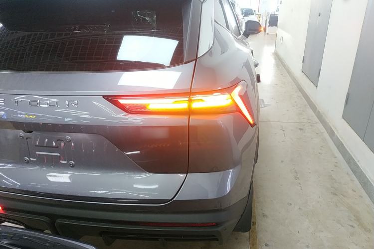 Used JETOUR Dashing 2026 Model—Youth Edition, 1.5T 6DCT Elite Edition Right Rear Taillight