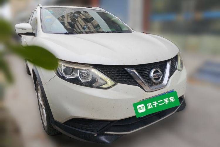 Used Nissan Qashqai 2016 1.2T CVT Fashion Edition Front Right 45 Deg