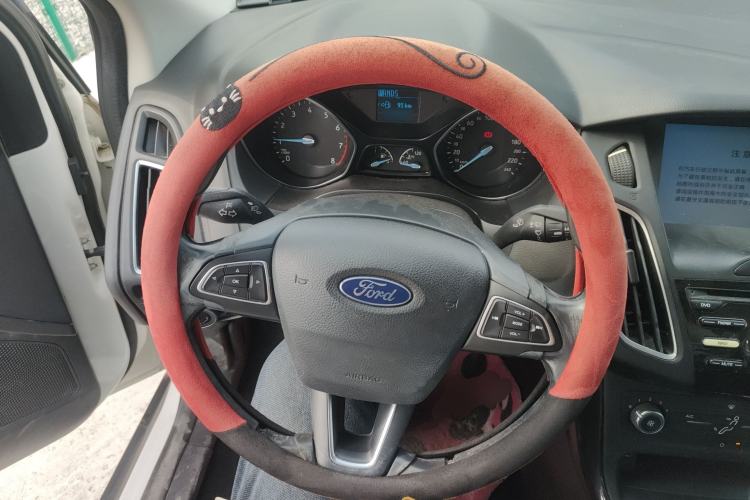 Used Ford Focus 2018 Sedan Classic 1.6L Automatic Trendy SmartDrive Edition